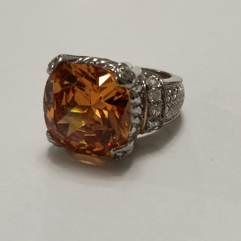 925 Women's Ring Sz 5.5 Amber Color